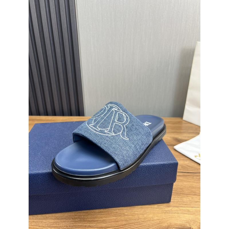 ch**an D*or slippers